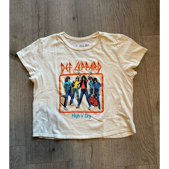 Def Leppard Crop T-Shirt Women's Size XL Short Sleeve Music Graphic Crew Neck - Picture 1 of 5